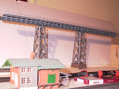 VOLLMER H0 Kreuztalviadukt Halle